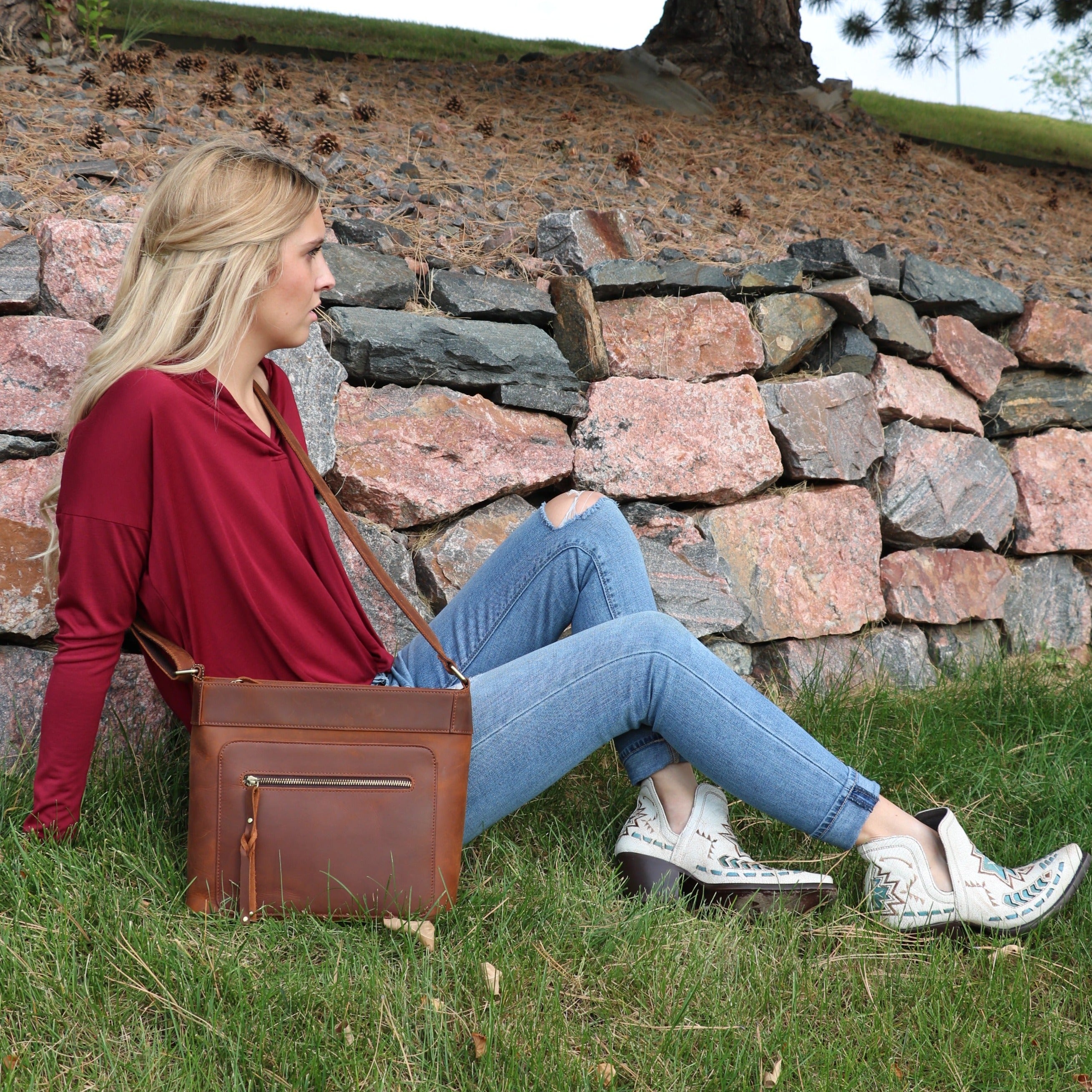 Concealed Carry Delaney Leather Crossbody -  Locking Crossbody for Pistol -  Designer Concealment Crossbody bag-   Discreet Conceal and Carry Crossbody for Women -  Designer Leather Crossbody CCW Bag -   Locking Conceal and Carry Purse with Universal Holster for Handguns - Best Crossbody for Concealed Carry