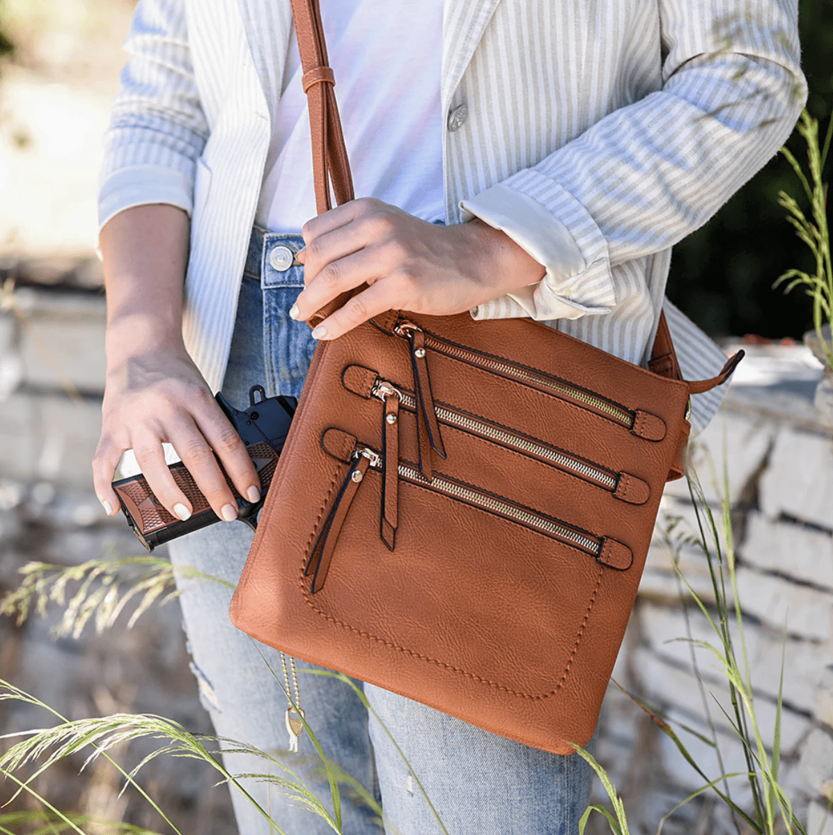 Concealed Carry Piper Crossbody by Jessie James