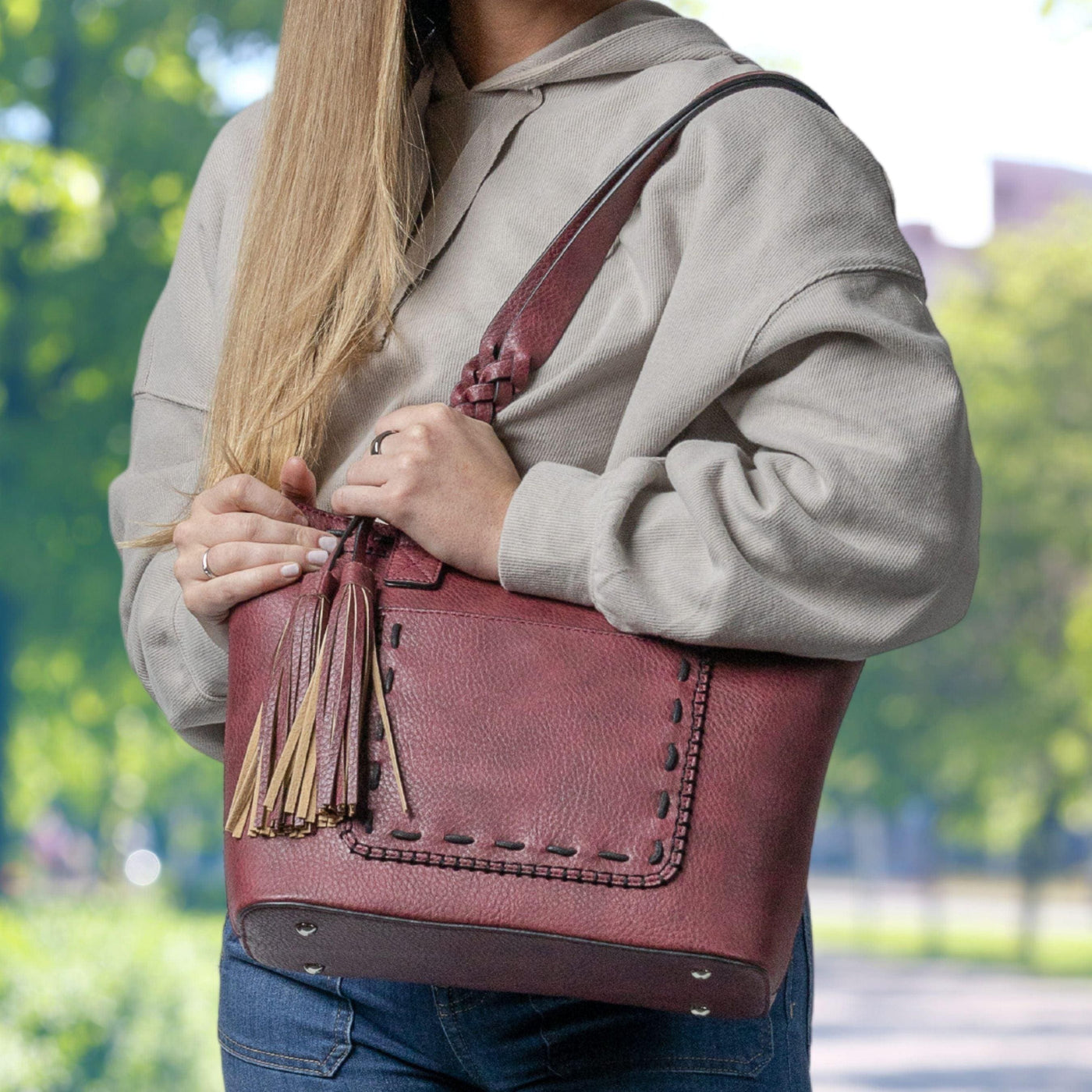 Chic and Functional: Handmade Leather Purses and Concealed Carry Bags - Etsy
