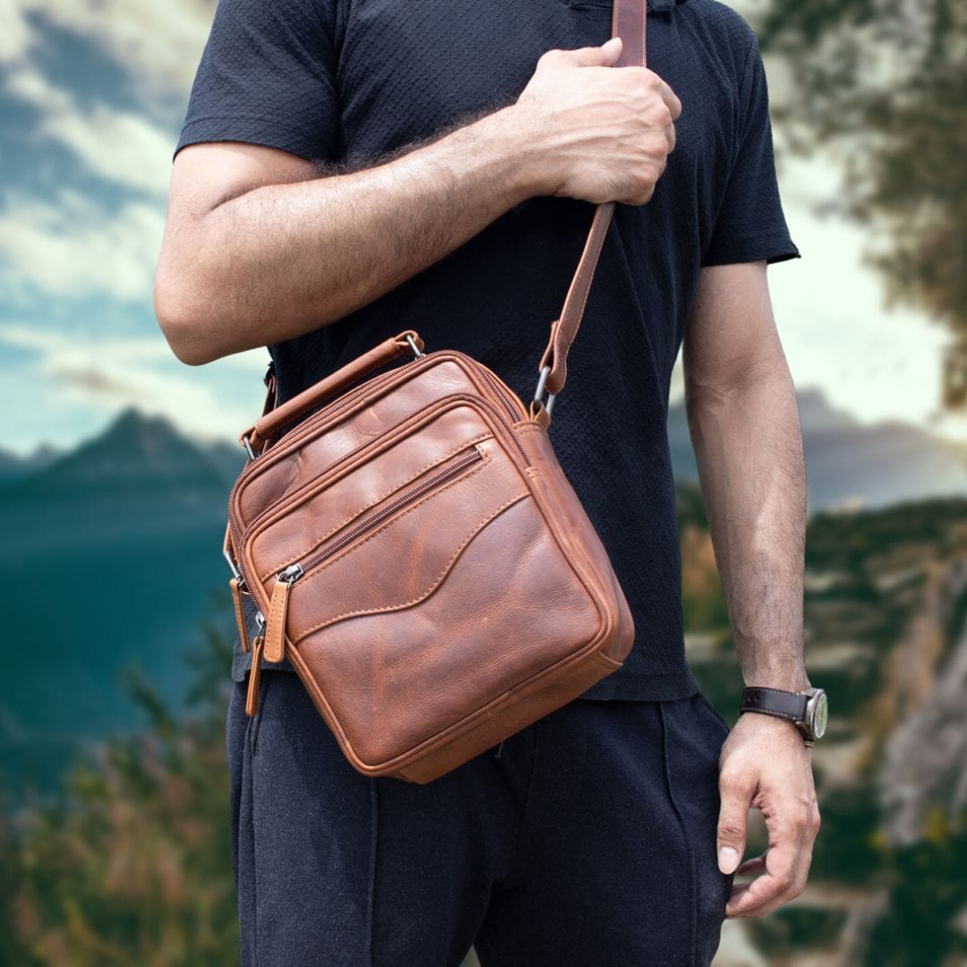 GENMARKS Leather Small Messenger Bag for Unisex Purse Bag Mens Shoulder Bag  Crossbody Bags for Work , Coffee - Walmart.com